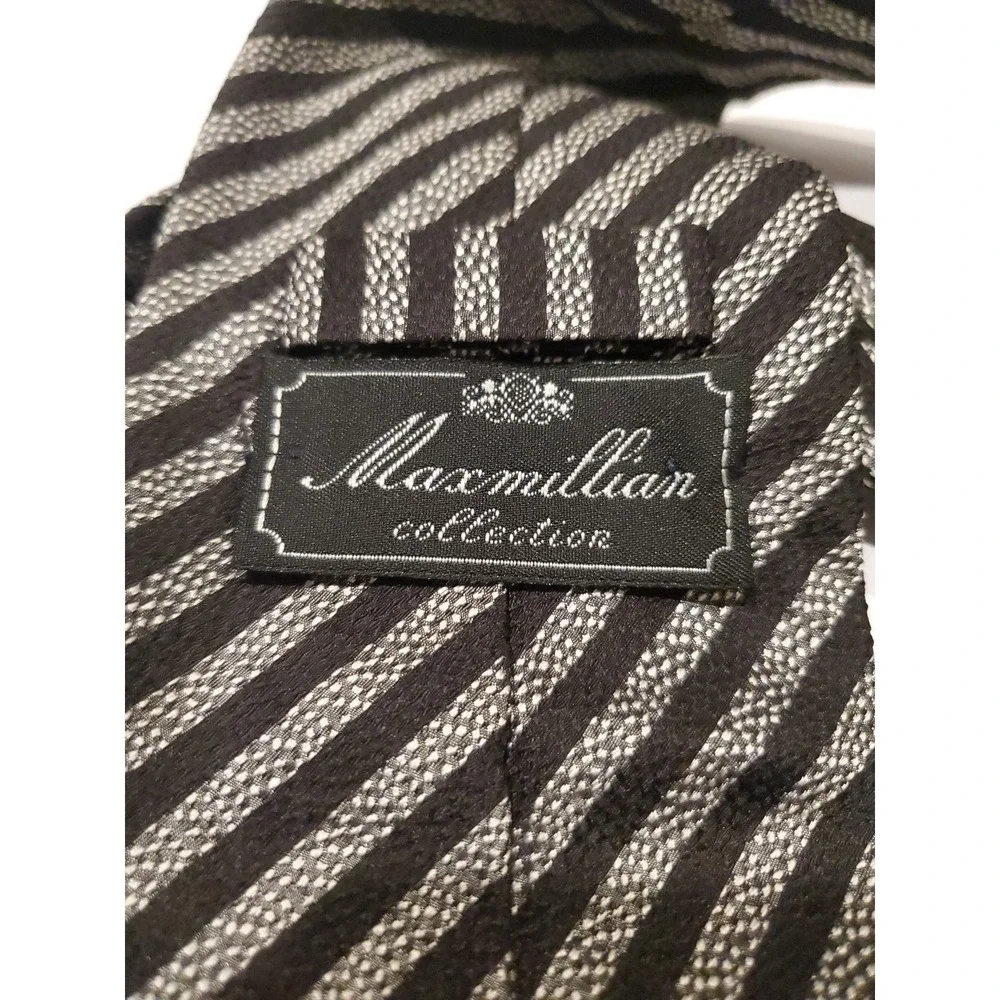 Maxmillian Collection Silk Necktie - Made in Italy - Black Gray Diagonal Stripe